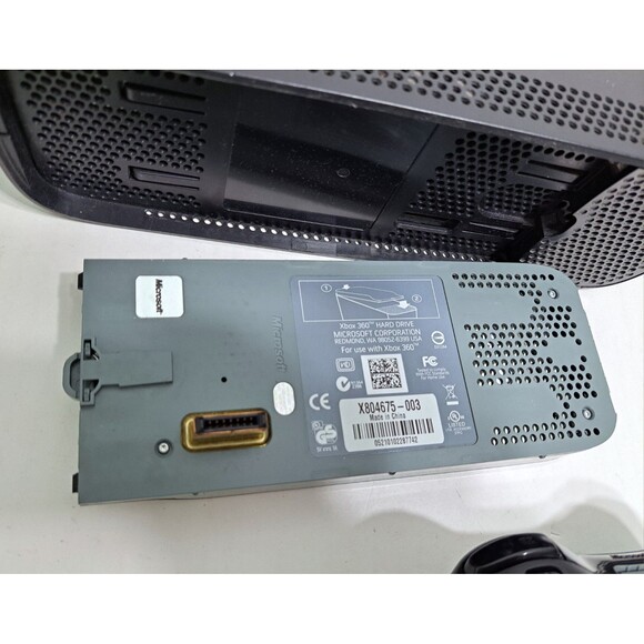 Microsoft Xbox 360 Elite Console Bundle Controllers Power Supply Cables Kinect - Picture 11 of 15